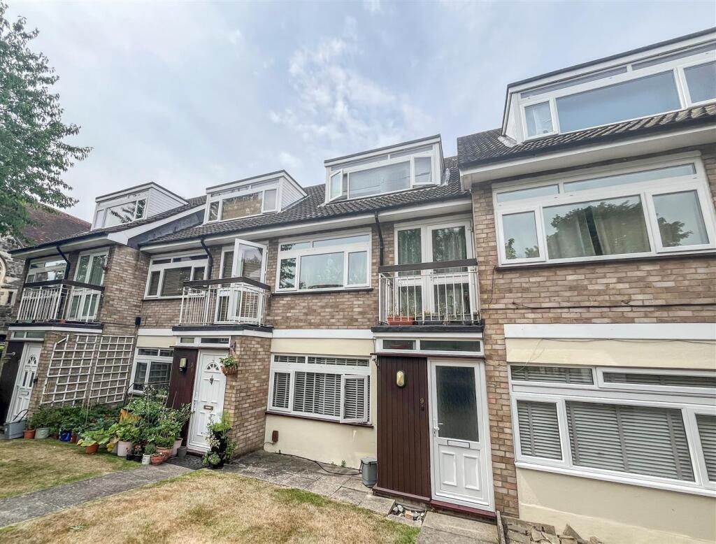 Main image of property: St. Peters Close, Bushey Heath, Bushey