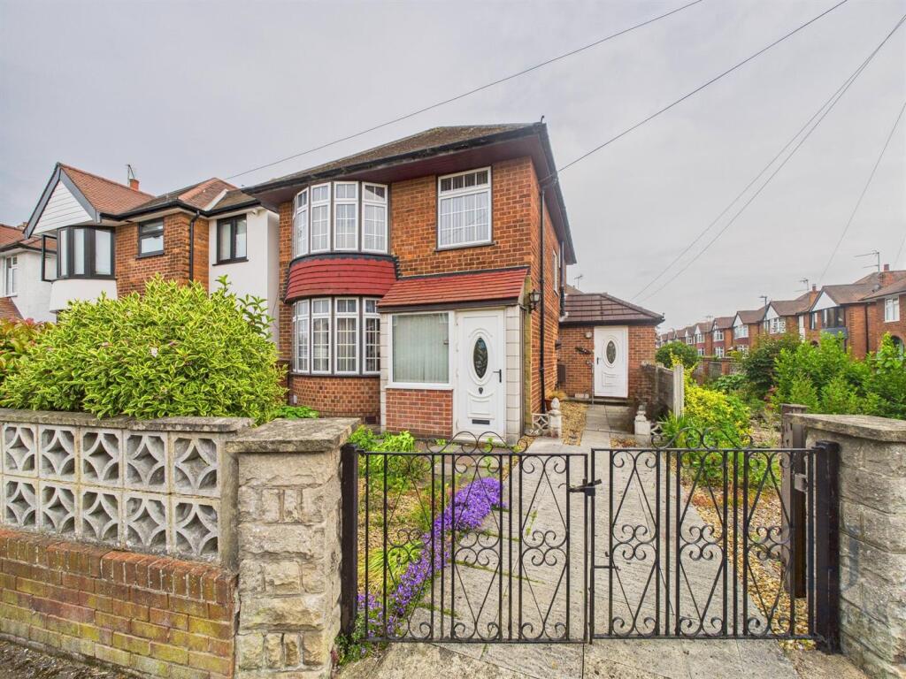 Main image of property: St. Mawes Avenue, Wilford, Nottingham