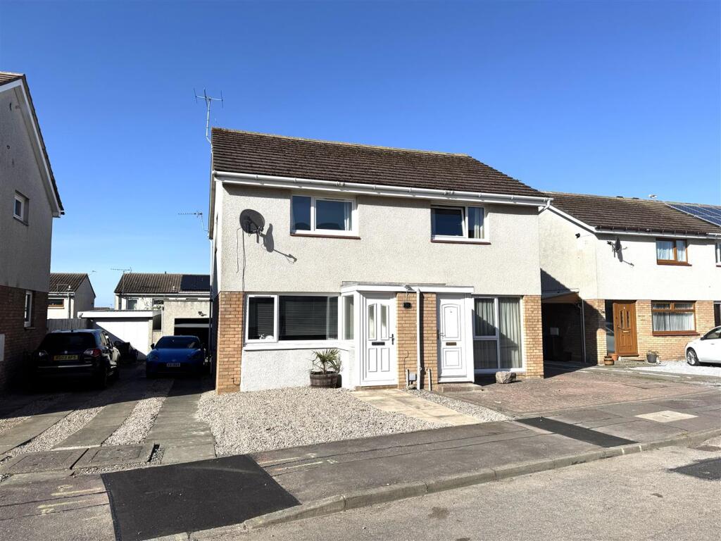 Main image of property: 36 Golf View Crescent, Elgin