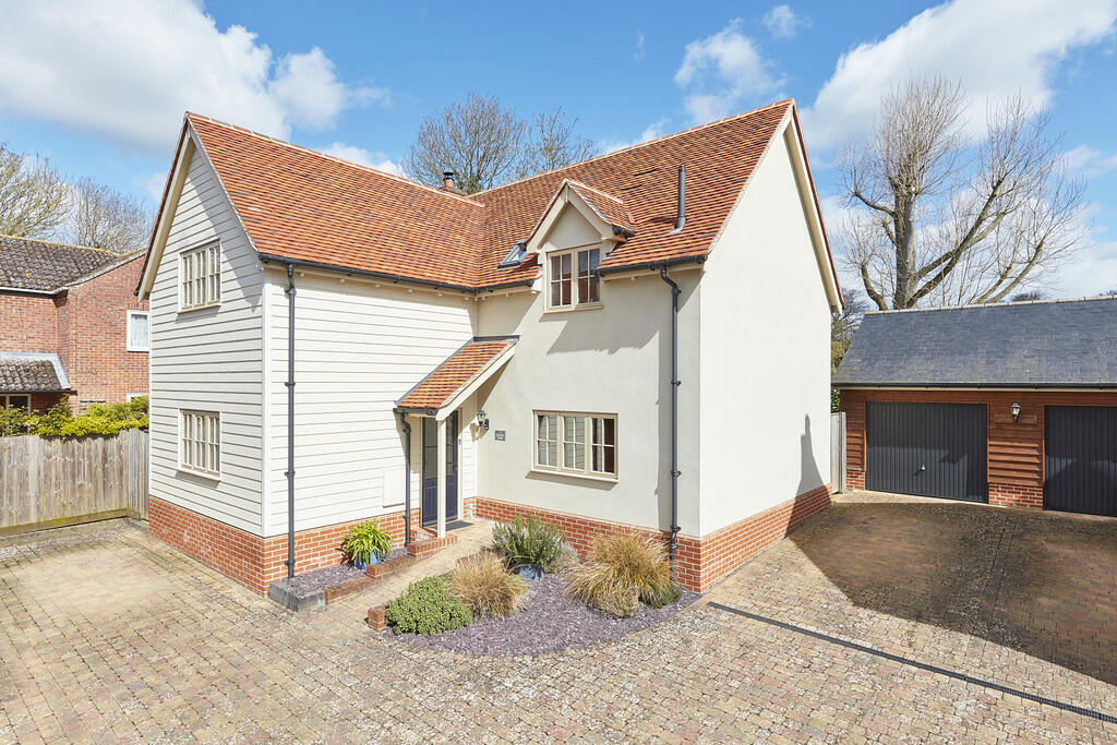3 bedroom detached house for sale in Chapel Row, Wickhambrook, Suffolk