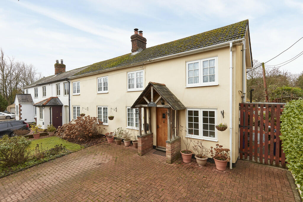 4 bedroom semidetached house for sale in Hundon, Sudbury, Suffolk, CO10