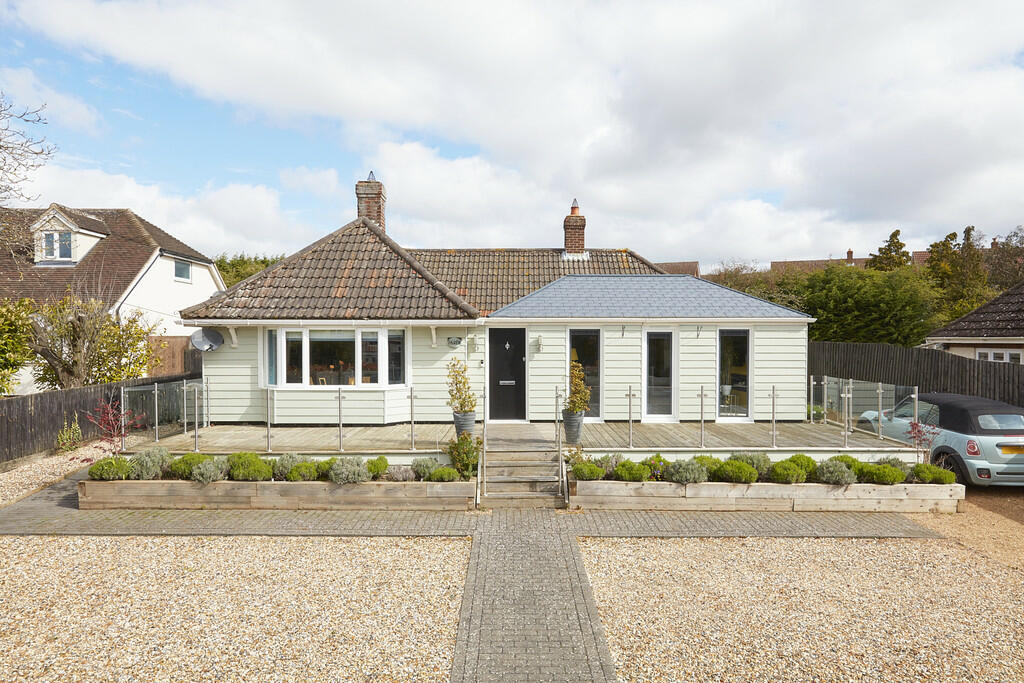 3 bedroom detached bungalow for sale in Hill Crescent, Haverhill , CB9
