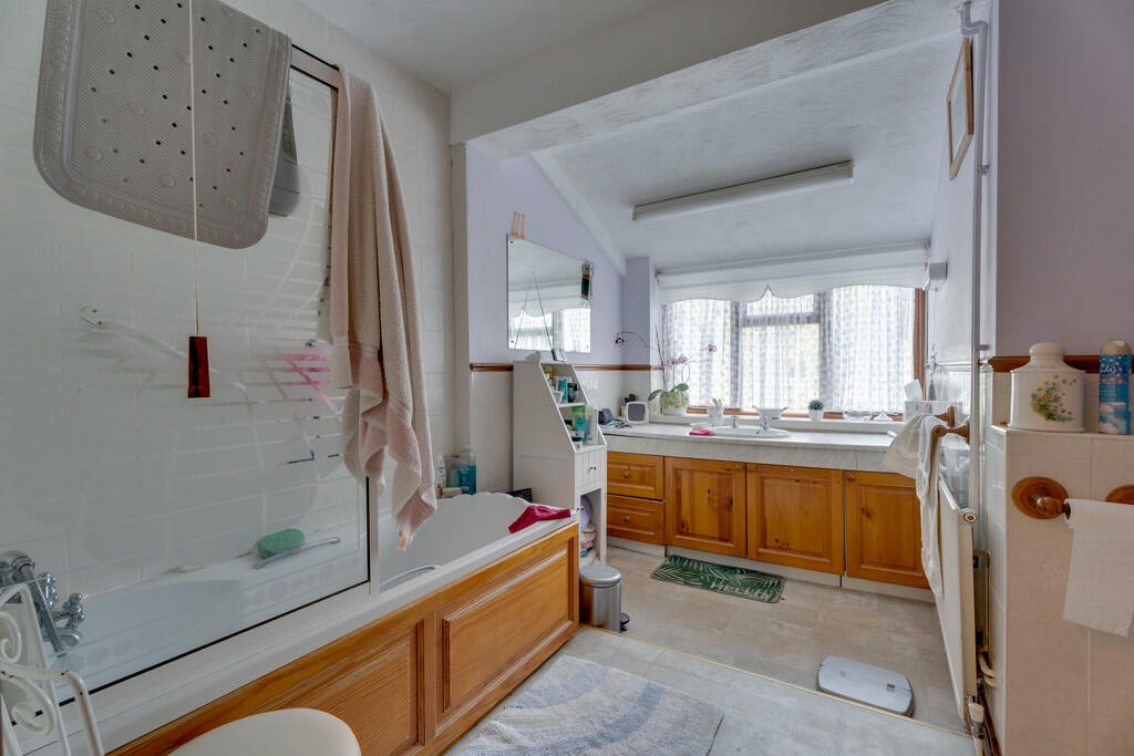 Additional property image - Steeple Bumpstead, Haverhill, Suffolk