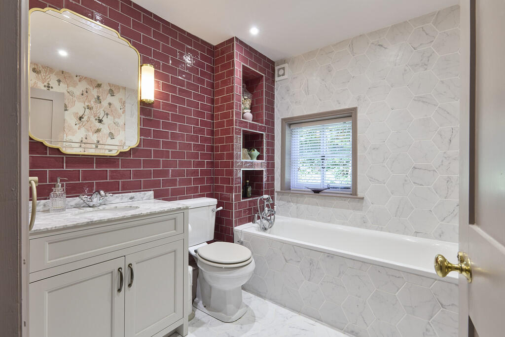 Additional property image - Bury Road, Thurlow, Suffolk