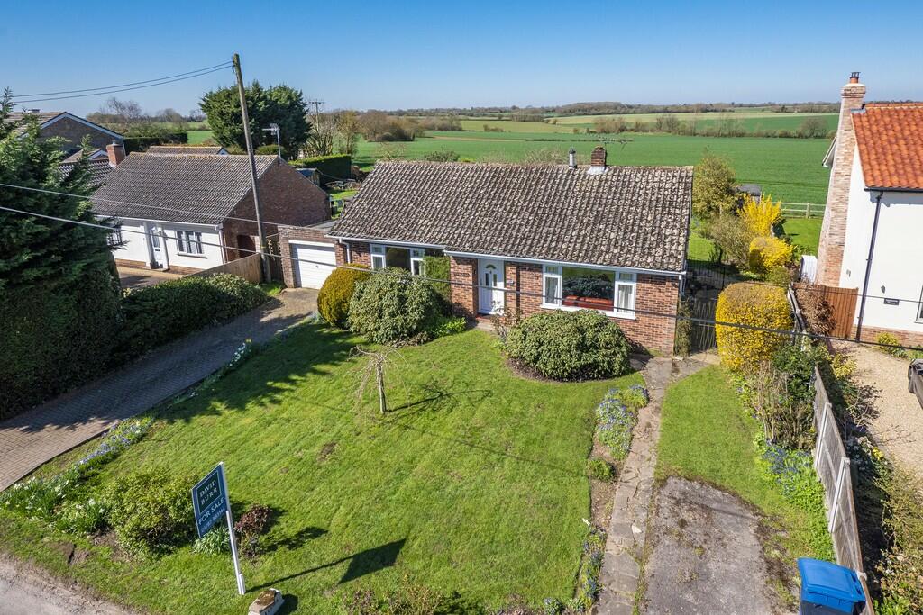 2 bedroom detached bungalow for sale in Lawshall, Bury St. Edmunds