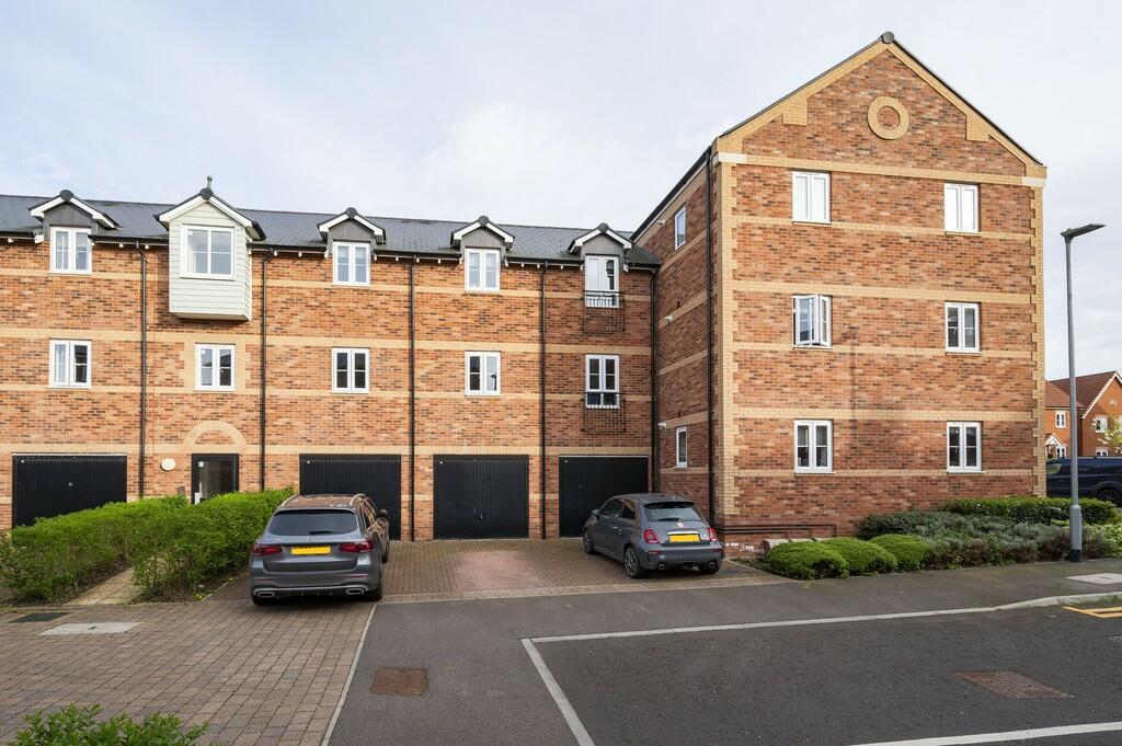 2 bedroom apartment for sale in Long Melford, Sudbury, Suffolk, CO10