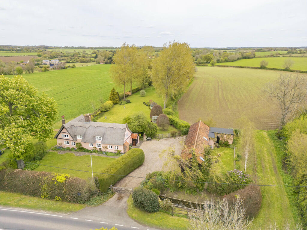 4 bedroom detached house for sale in Alpheton, Sudbury, Suffolk, CO10