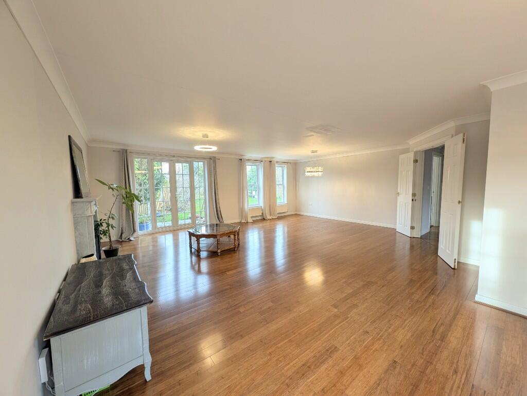 Additional property image - Brookfield Way, Lower Cambourne CB23 5EB