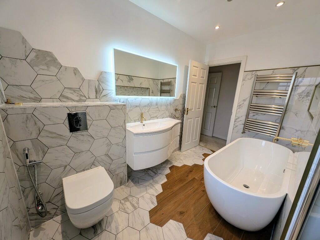 Additional property image - Brookfield Way, Lower Cambourne CB23 5EB