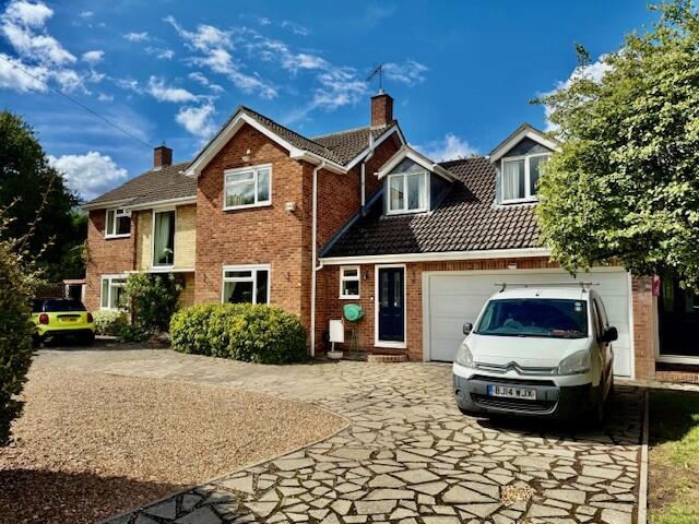 Main image of property: Fairwinds, 1aFendon Road, Cambridge, CB1 7RS