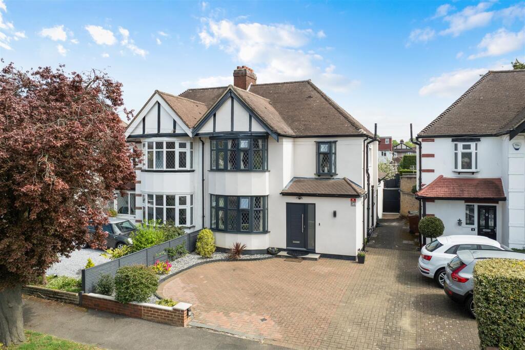 Main image of property: Bradstock Road, Stoneleigh, Epsom
