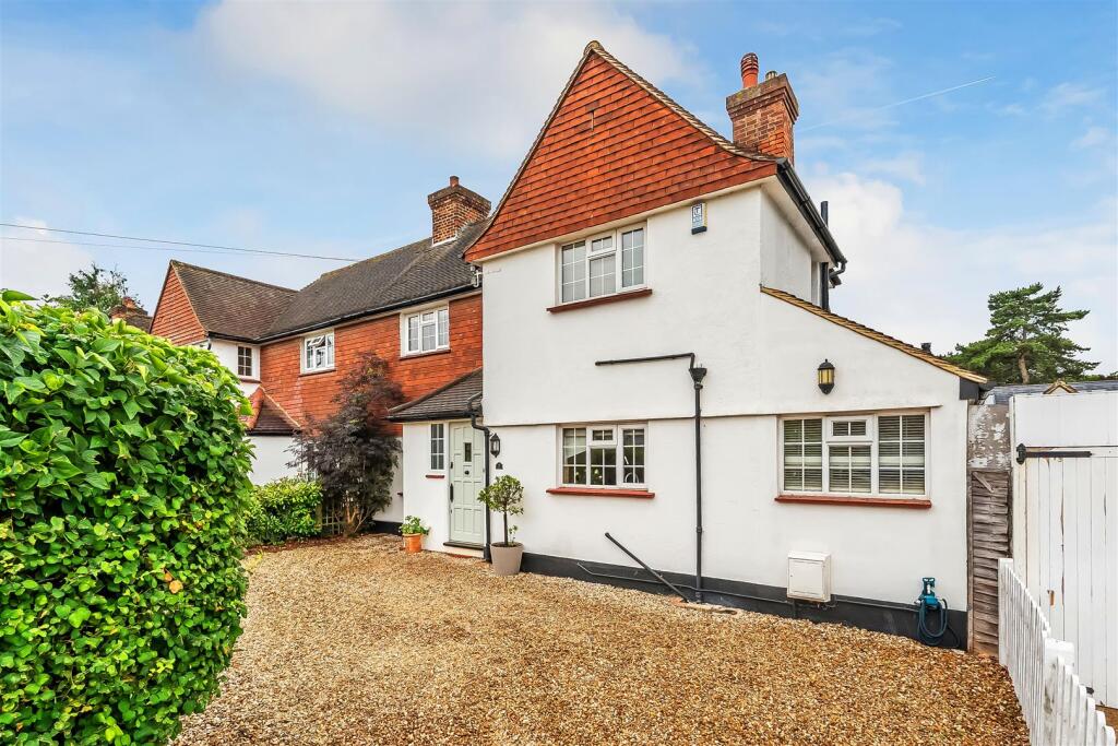 Main image of property: Avenue Road, Belmont South Sutton SM2