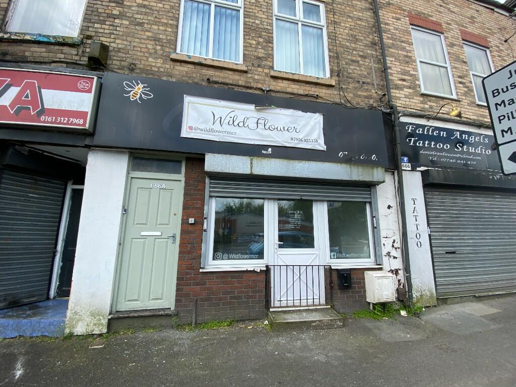 Commercial property for rent in Bolton Road,Pendlebury,Swinton
