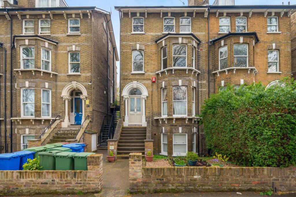 Studio flat for sale in East Dulwich Road, East Dulwich, SE22