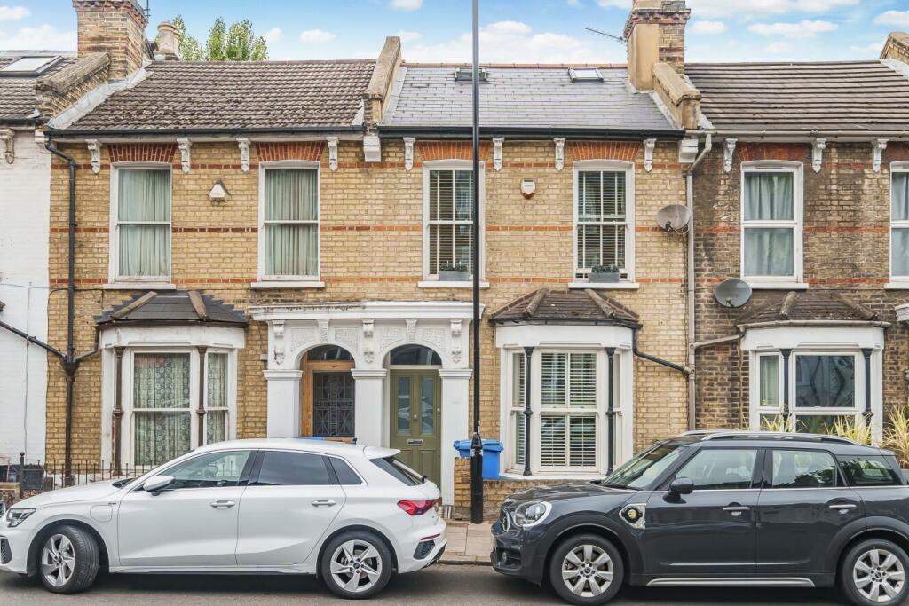 4 bedroom terraced house for sale in Lordship Lane, East Dulwich, SE22