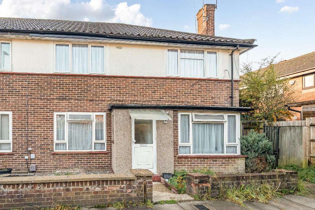 Main image of property: Northwood Gardens, London, N12