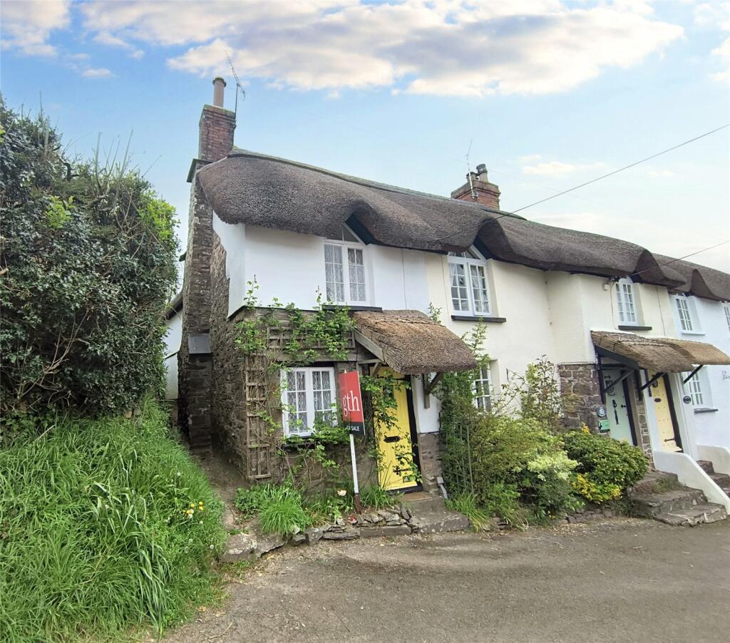 2 bedroom end of terrace house for sale in East Street, North Molton