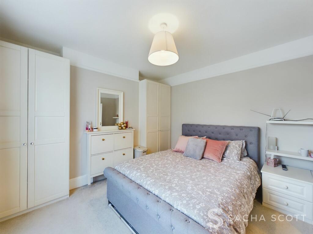 Apartment to rent on Tower Road, Ashcroft House Tower Road, KT20