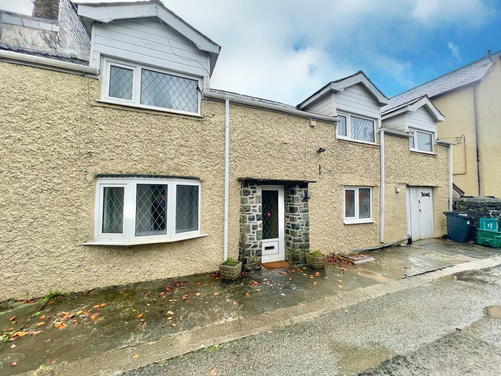 3 bedroom house for sale in Llanrwst, LL26
