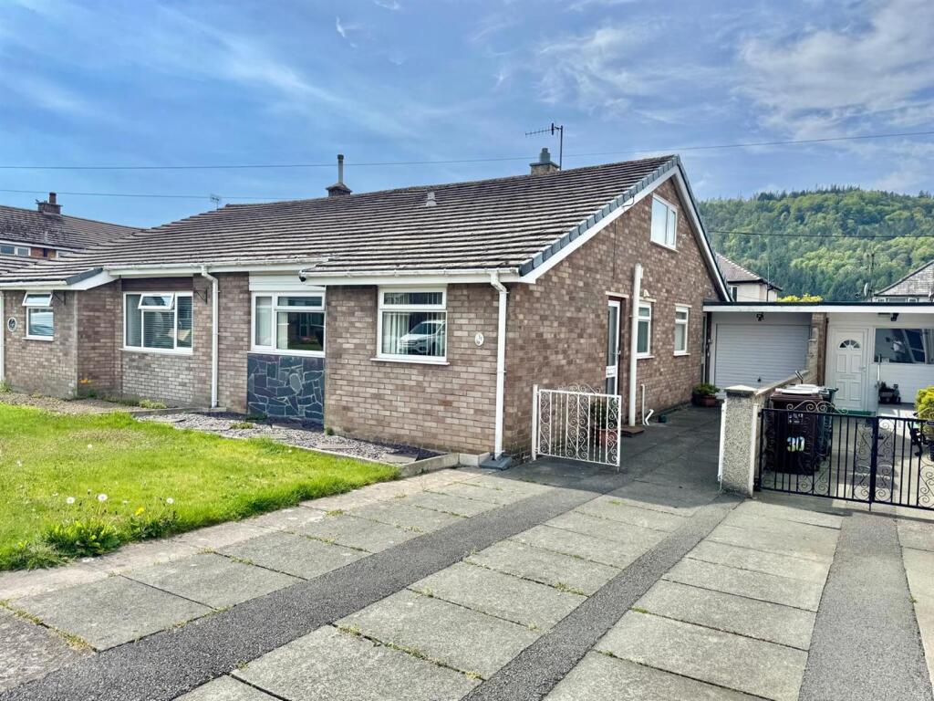 Main image of property: Llwyn Brith, Llanrwst