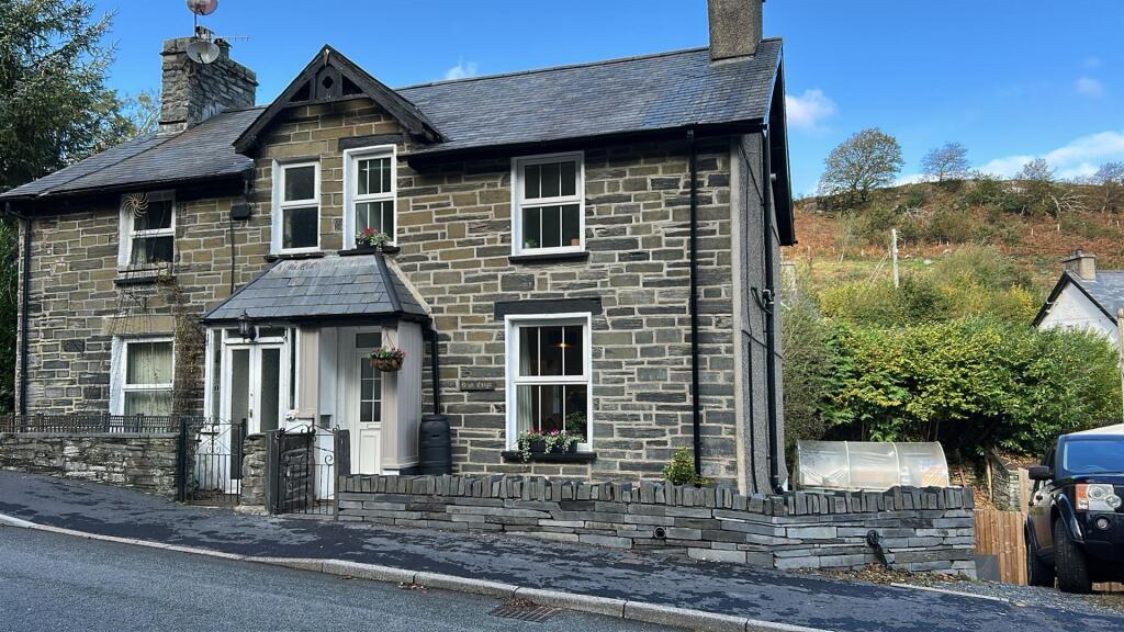 Main image of property: Castle Terrace, Dolwyddelan