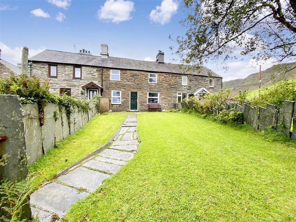 2 bedroom terraced house for sale in Blaen Y Cwm, Cwm Penmachno, Betws