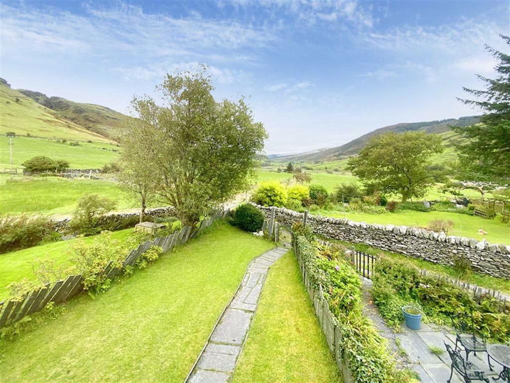 2 bedroom terraced house for sale in Blaen Y Cwm, Cwm Penmachno, Betws