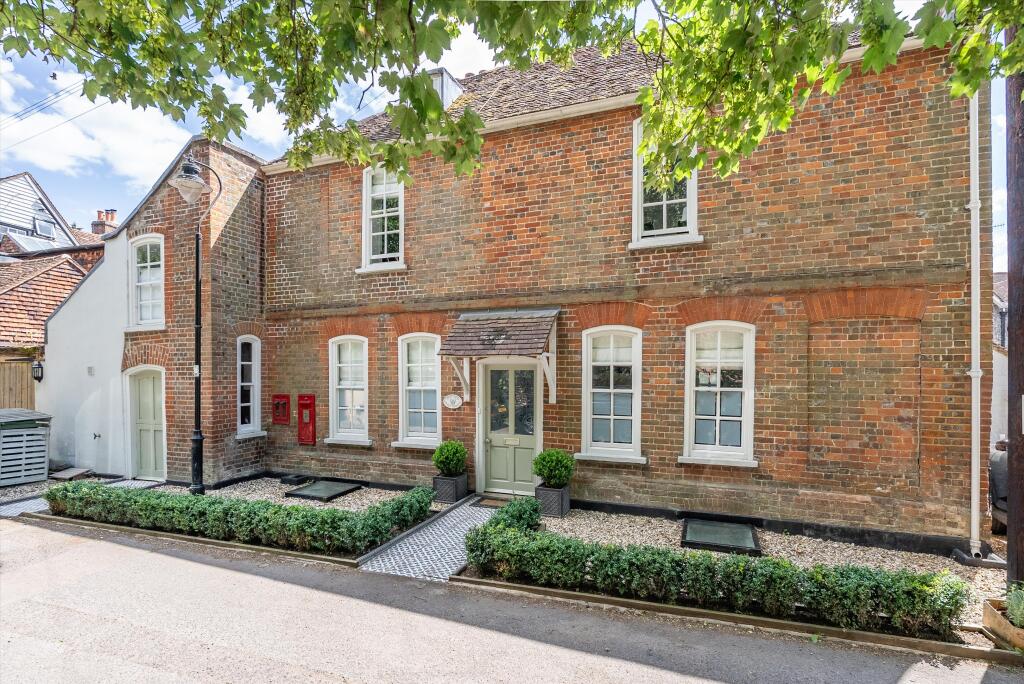 Main image of property: Swanworth Lane, Mickleham, Dorking, Surrey, RH5