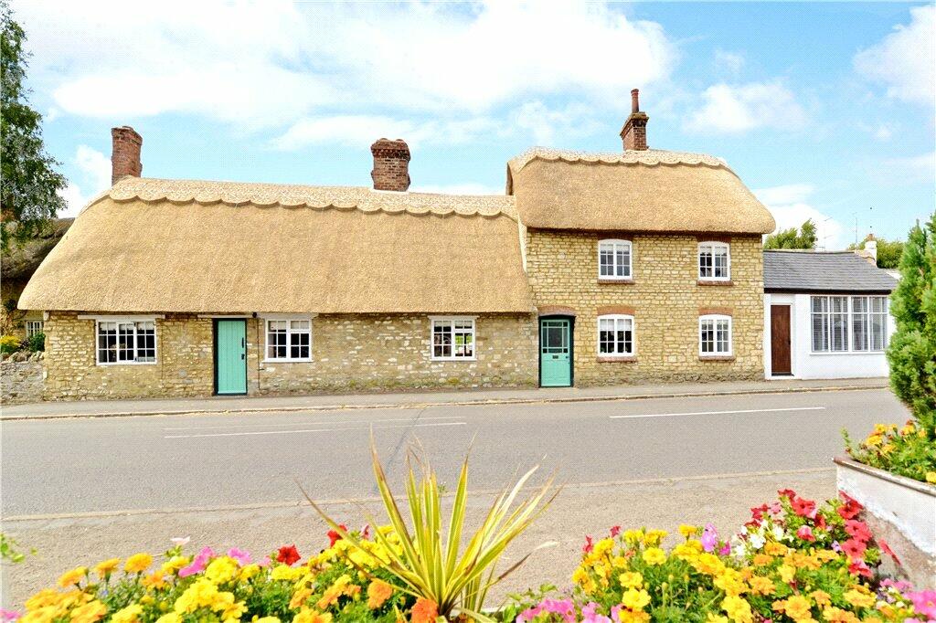 4 bedroom detached house for rent in High Street, Stoke Goldington