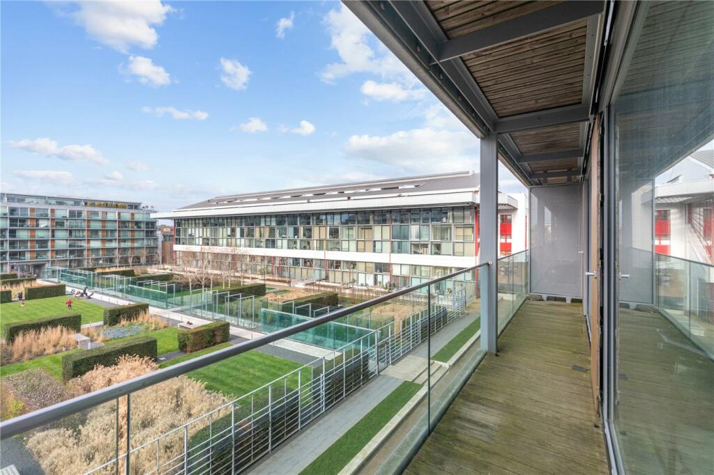 2 bedroom apartment for sale in Highbury Stadium Square, London, N5