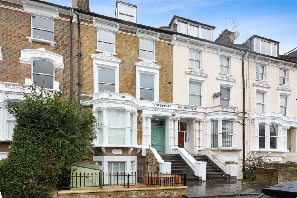 3 bedroom apartment for sale in Petherton Road, London, N5