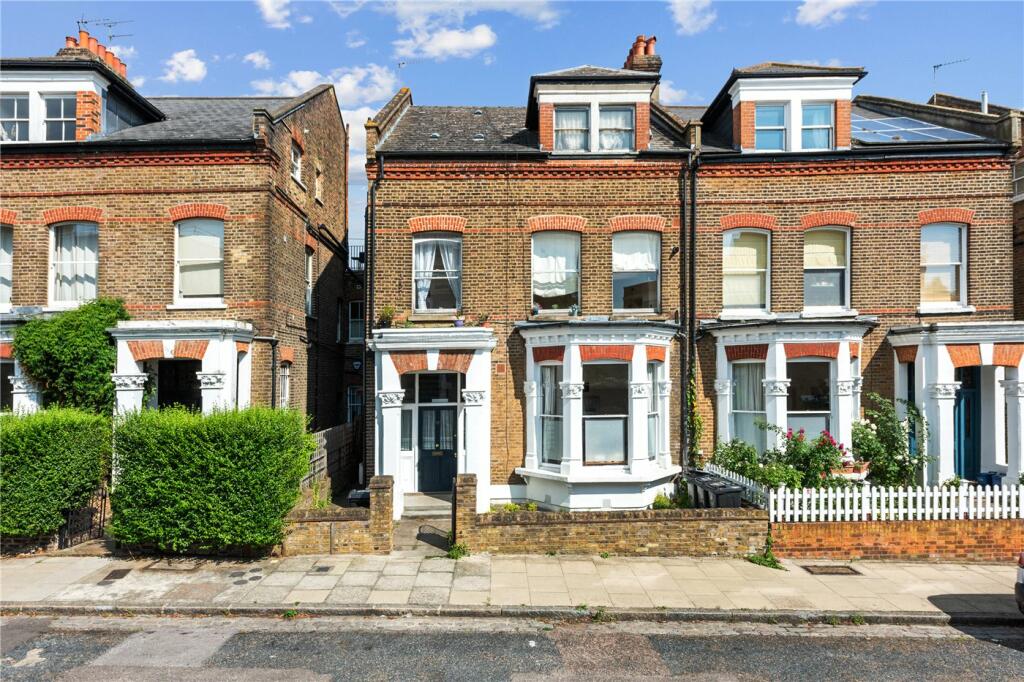 Main image of property: Princess Crescent, London, N4