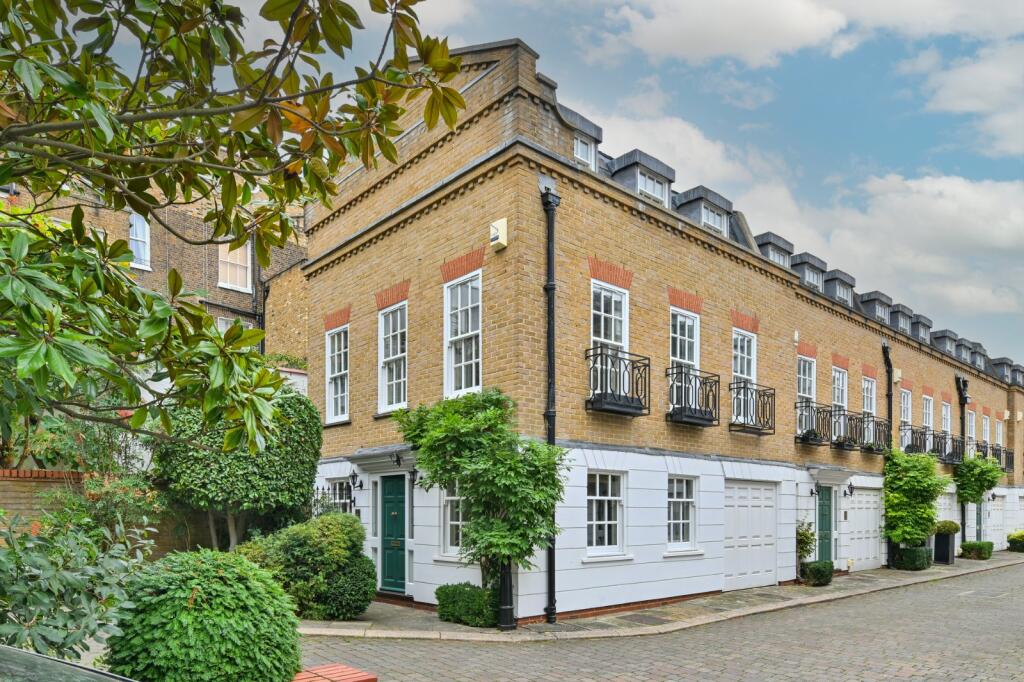Main image of property: Farrier Walk, London