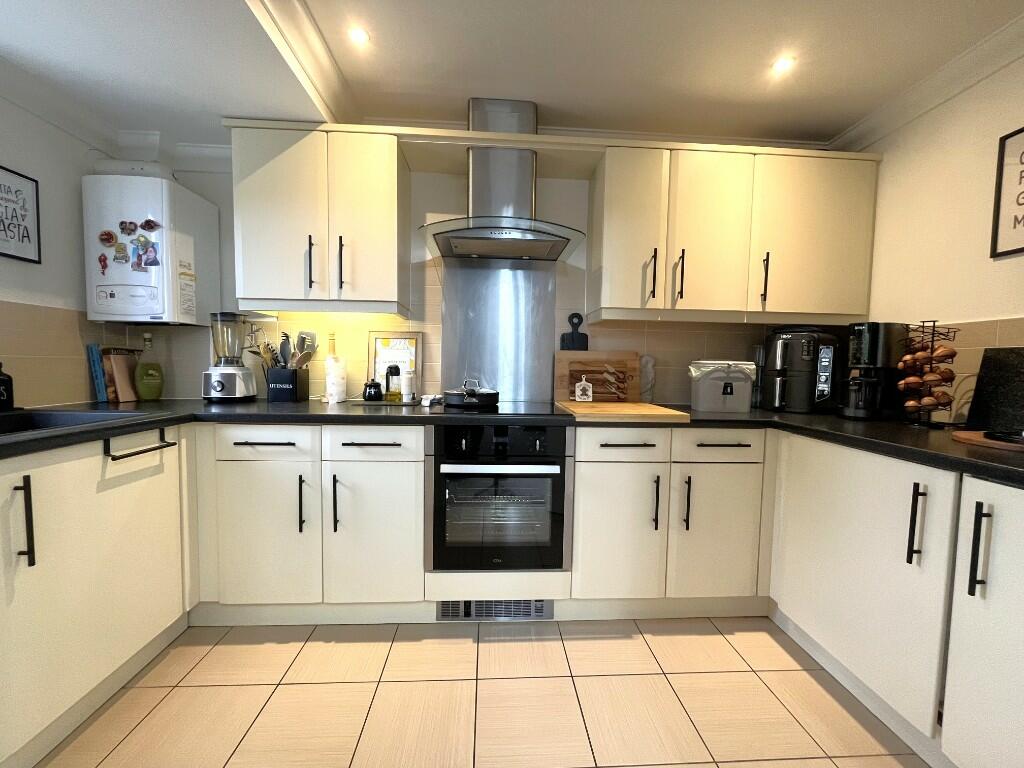 Main image of property: Prince Avenue, Westcliff-On-Sea, Essex, SS0