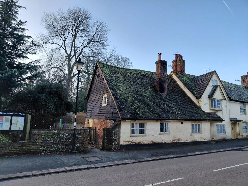 Main image of property: 22a High Street, West Wycombe, HP14