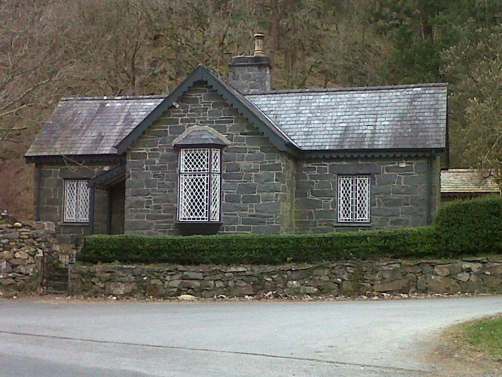 Main image of property: Beddgelert,LL55 4NG