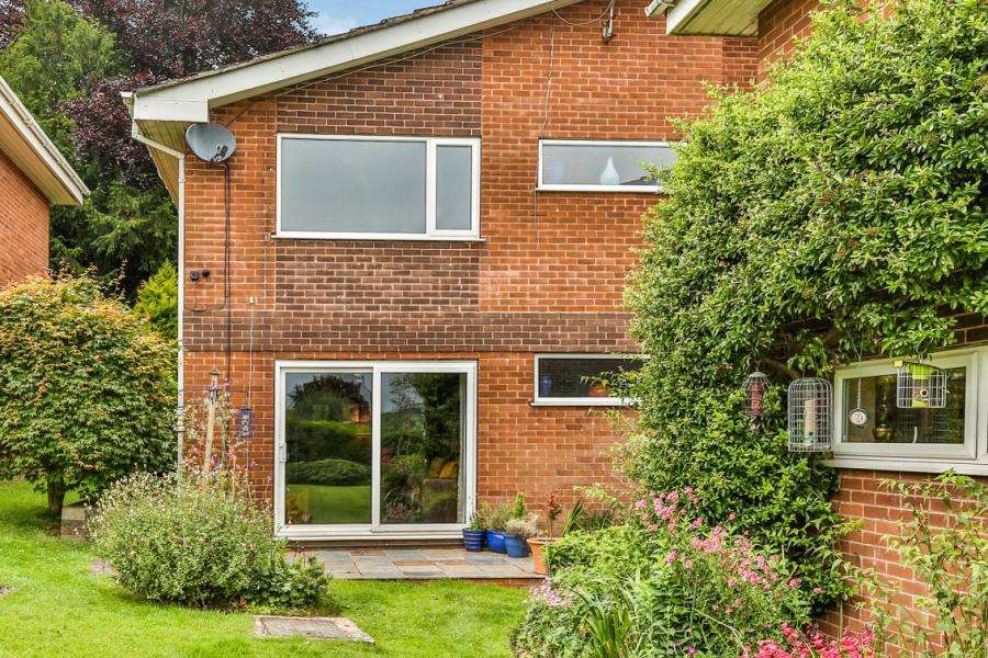 3 bedroom detached house for sale in Dore Road, Dore Road, Sheffield