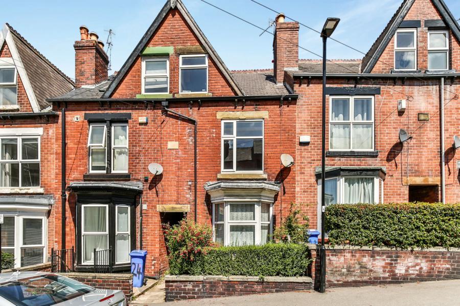 3 bedroom terraced house for sale in Wayland Road, Sheffield, South
