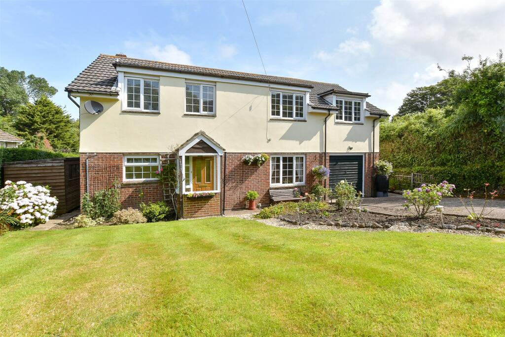 5 bedroom detached house for sale in Kemming Road, Whitwell, Isle of