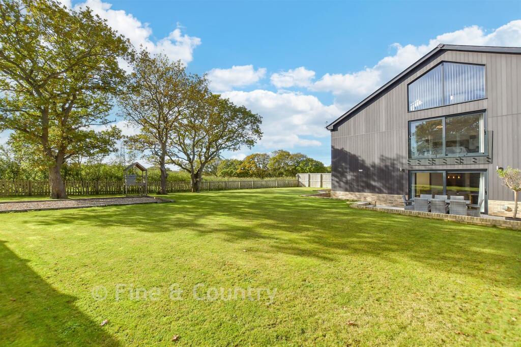 Main image of property: Oxbridge Close, Binfield, Newport, Isle of Wight