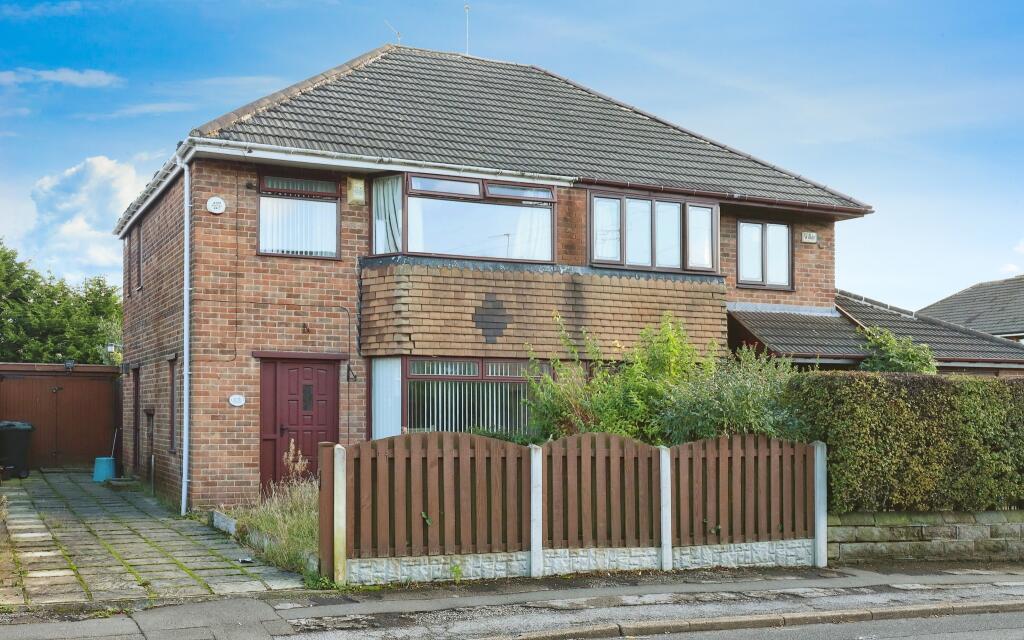 3 bedroom semidetached house for sale in Holderness Drive, Aston