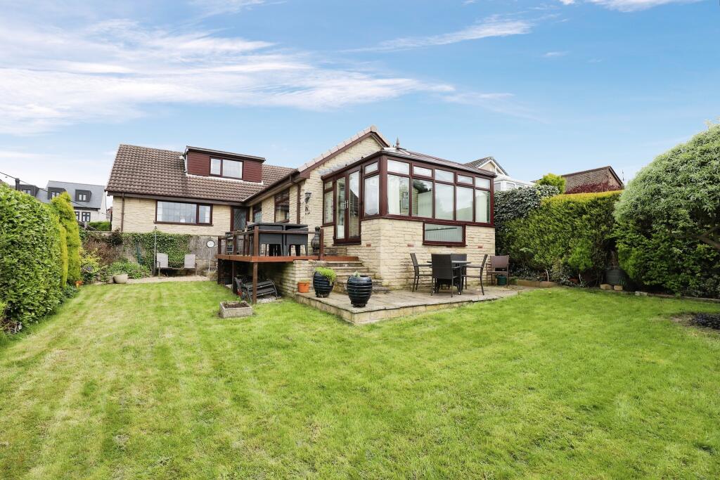 4 bedroom bungalow for sale in Briars Close, Killamarsh, Sheffield