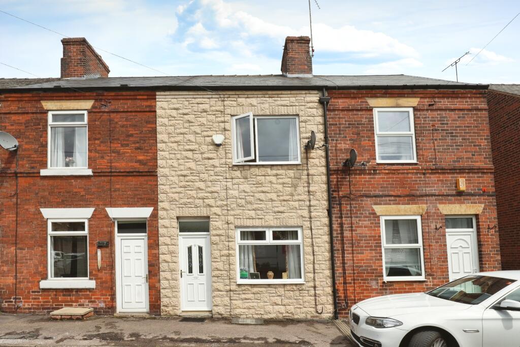 3 bedroom terraced house for sale in Peveril Road, Eckington, Sheffield