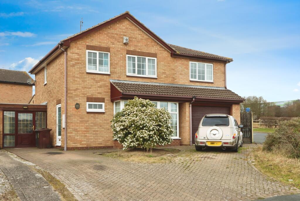 Main image of property: Cleeve Hill Gardens, Waterthorpe, Sheffield, South Yorkshire, S20