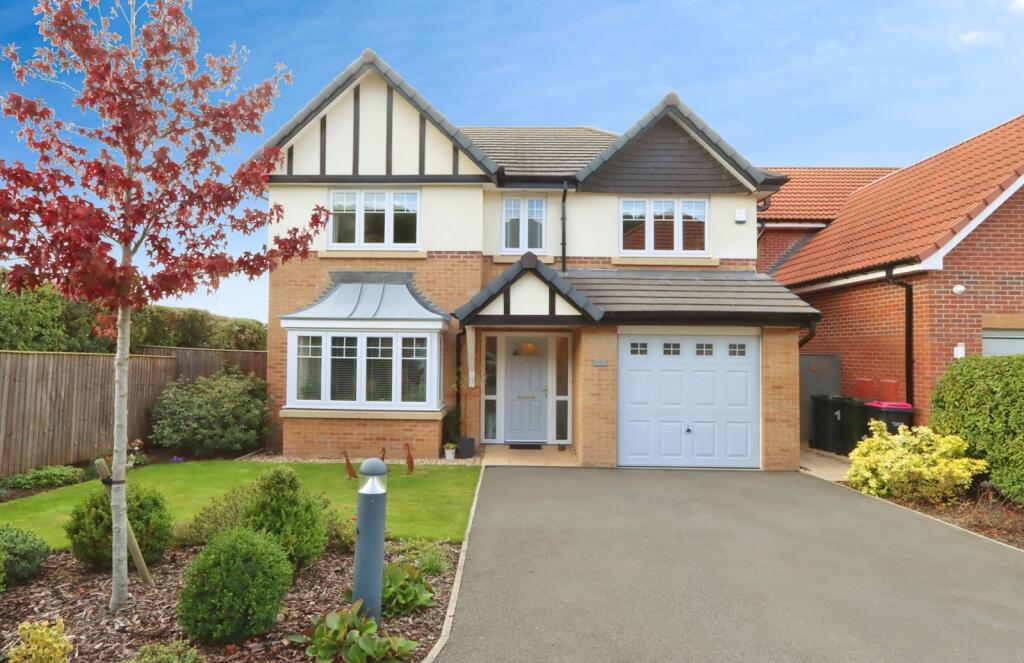 Main image of property: Hillside Green, Harthill, Sheffield, South Yorkshire, S26
