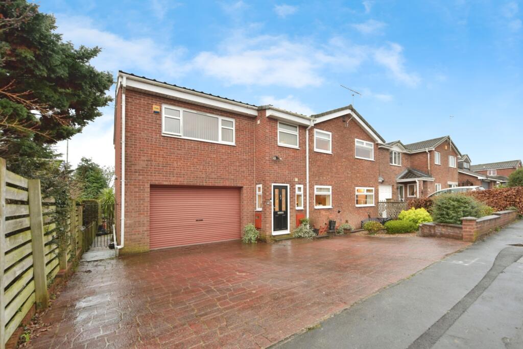 Main image of property: Dunedin Grove, Halfway, Sheffield, S20