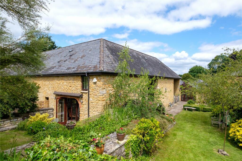 3 bedroom semidetached house for sale in Compton Pauncefoot, Yeovil