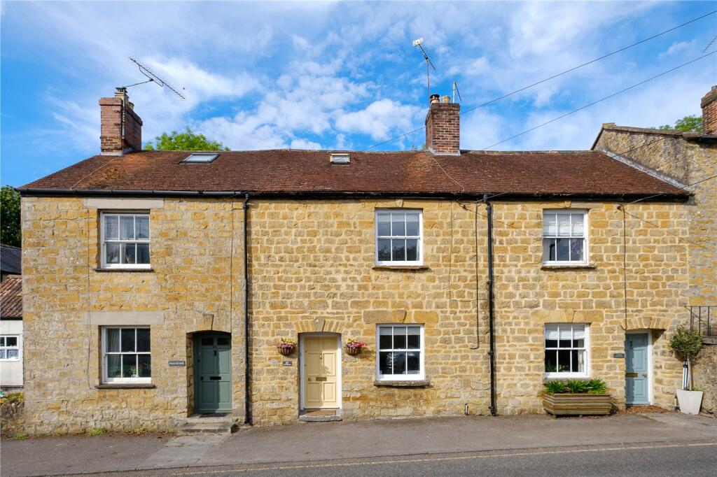 2 bedroom cottage for sale in Acreman Street, Sherborne, DT9
