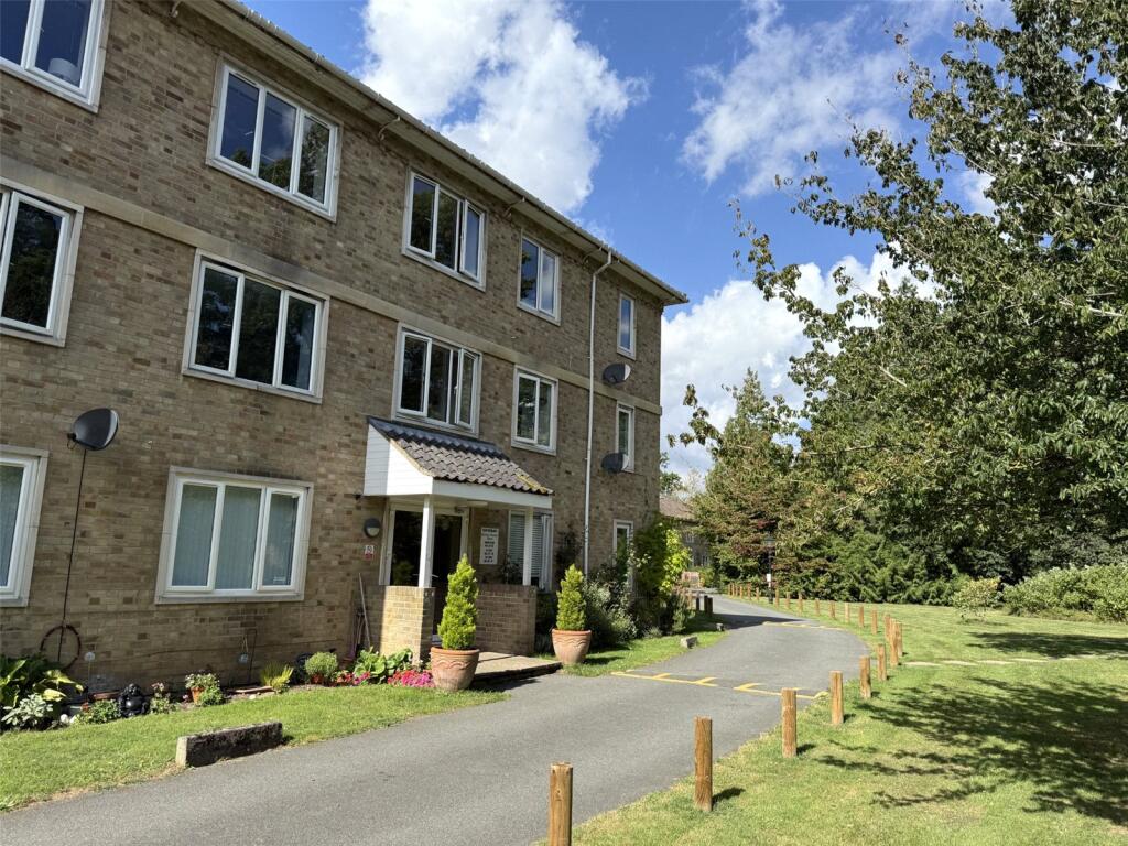 Main image of property: Keswick Hall, Keswick, Norwich, NR4
