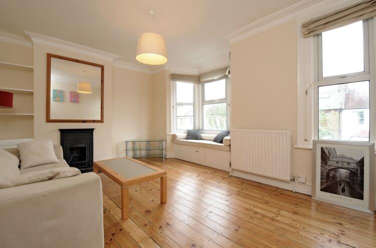 Main image of property: Dryden Road, SW19: 1 bed 1 rec 1 bath furn